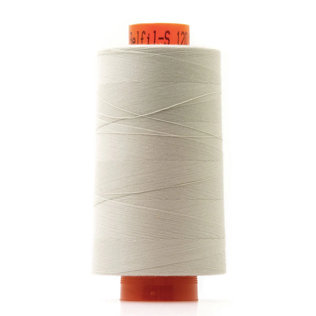 Promotion bobines de fil surjeteuse, fil polyester 5000m/1000m